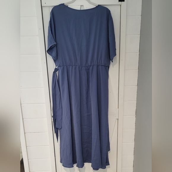 Dolman Sleeve Pocket Belted Surplice Neck Flutter Dress - Picture 7 of 13